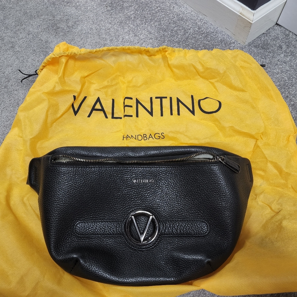 Valentino Sling bum Bag